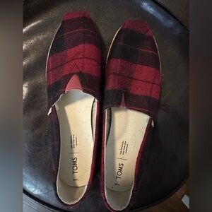 Toms Size 11 NWOT Buffalo Plaid Womens